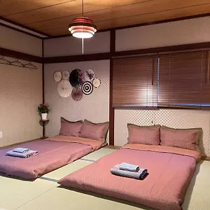 新規リフォーム戸建/バス徒歩1分/子供遊びスペース/ネットtv Apartment