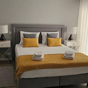 https://apt-main-avenue-ii.hotelaalgarve.com